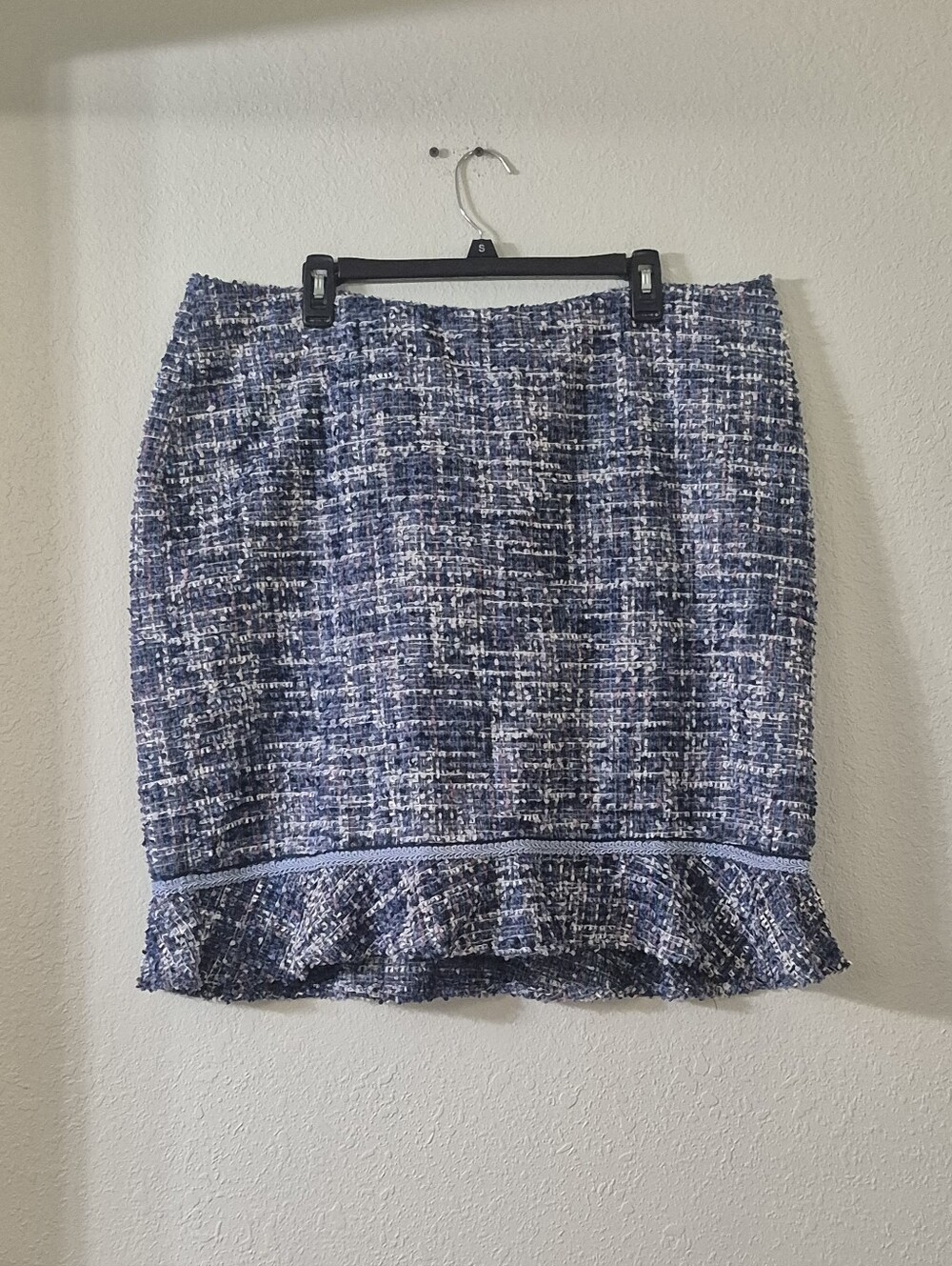 Monroe & Main Blue Tweed Ruffle-Hem Pencil Skirt